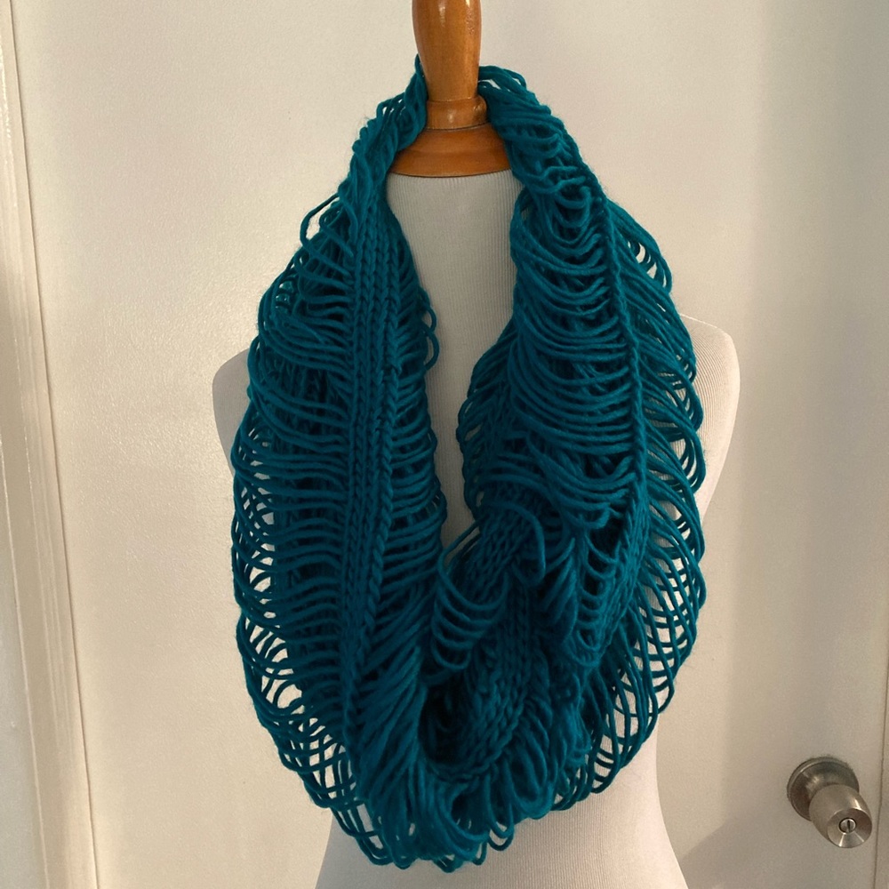 Mark. Open Weave Teal Infinity Scarf New Without Tags